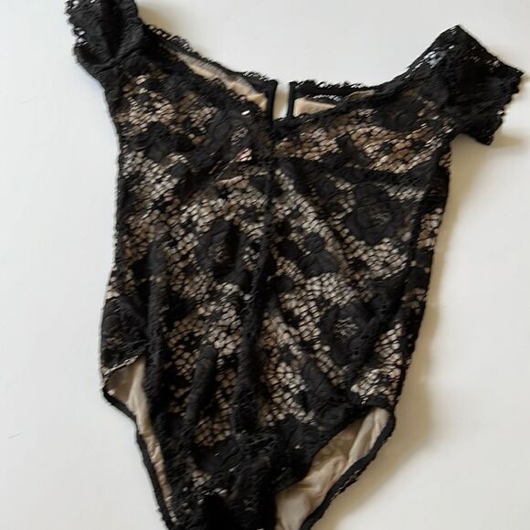 ❤️Victoria Secret Bodysuit Lingerie - Picture 3 of 8